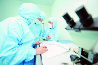 从拜耳备受争议的收购计划，看全球制药巨头的转型方式